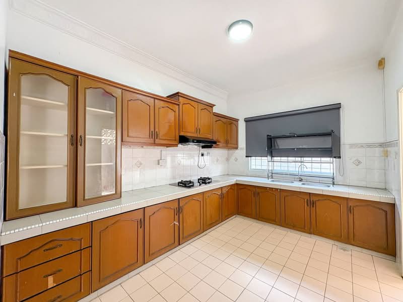 Terraced House for Sale in Bandar Kinrara Seksyen 5 (Bandar Kinrara) - Nur Diyanah - Kitchen - PropertyGuru.com.my