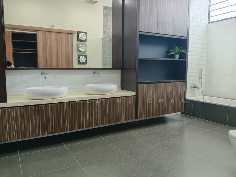 Rumah Teres 3 Tingkat untuk Dijual di Usj 1 (Subang Jaya) - Geraldine Chan - Bathroom - PropertyGuru.com.my