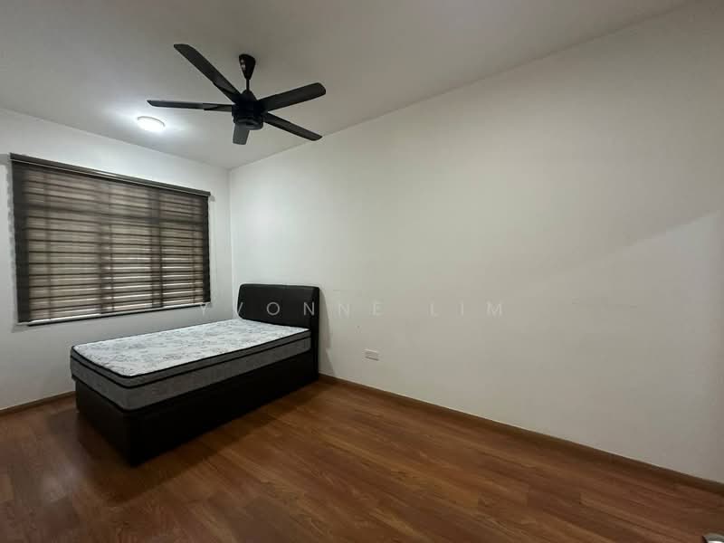 Servis Apartment untuk Dijual di Nusa Heights (Nusa Puncak) - Yvonne Lim - Bedroom - PropertyGuru.com.my