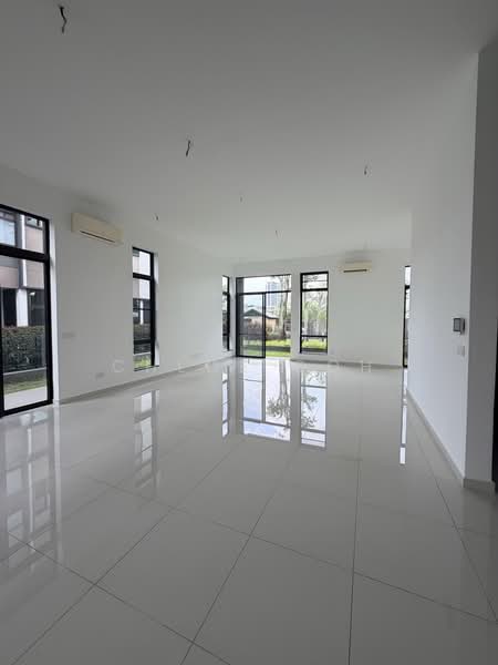 Rumah Berkembar untuk Dijual di Iskandar Puteri (Nusajaya) (Johor) - Chloe Goh - PropertyGuru.com.my
