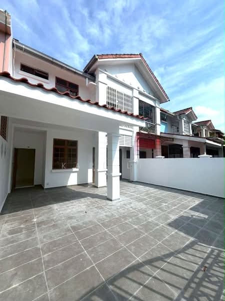 2-storey Terraced House for Sale in Taman Damansara Aliff (Tampoi) - Karl Lim - Exterior - PropertyGuru.com.my