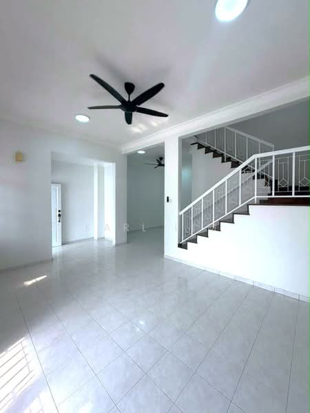 2-storey Terraced House for Sale in Taman Damansara Aliff (Tampoi) - Karl Lim - Living Room - PropertyGuru.com.my