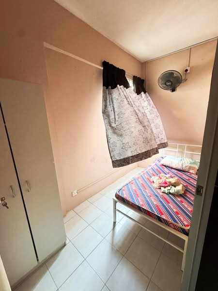 Pangsapuri untuk Disewa di Desa Bayan Apartment - Jerry Tan - Bedroom - PropertyGuru.com.my