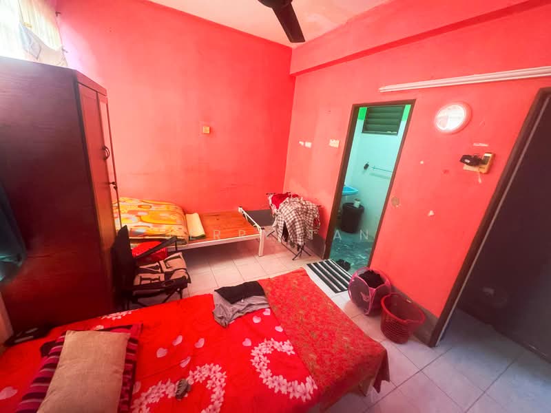 Pangsapuri untuk Disewa di Desa Bayan Apartment - Jerry Tan - Bedroom - PropertyGuru.com.my