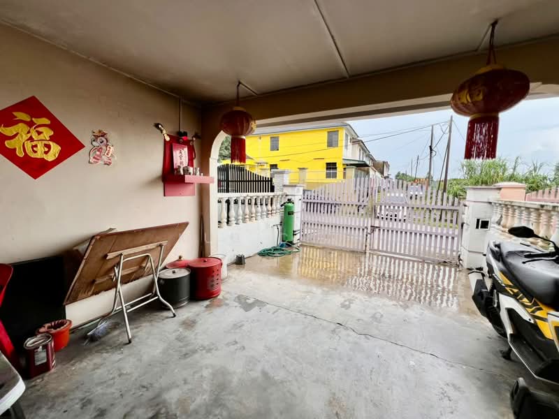 2-storey Terraced House for Sale in Taman Muhibbah (Kulai) - Kuu Chin - Exterior - PropertyGuru.com.my