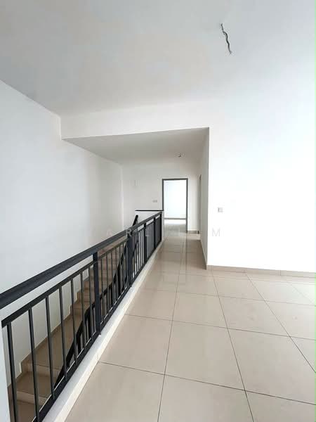 Cluster House for Sale in Taman Glenmarie (Johor Bahru) - Karl Lim - Interior - PropertyGuru.com.my