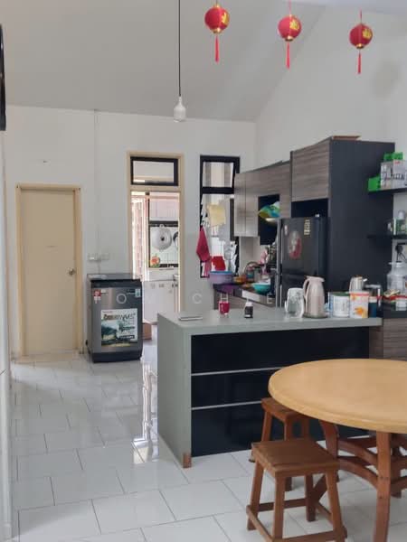 Rumah Teres 1 Tingkat untuk Dijual di Setia Eco Gardens (Gelang Patah) - Tom Chiew - Kitchen - PropertyGuru.com.my