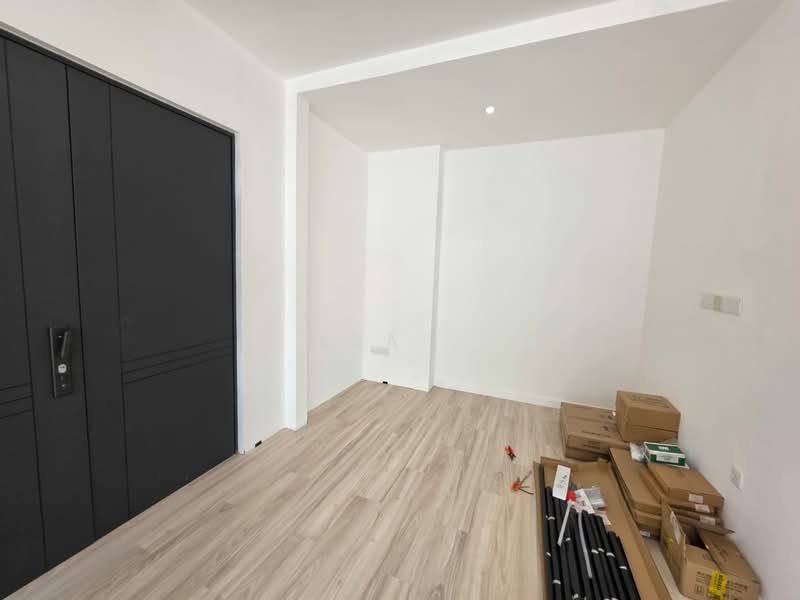 Rumah Teres untuk Dijual di Kulai (Johor) - Kia . - Entrance - PropertyGuru.com.my