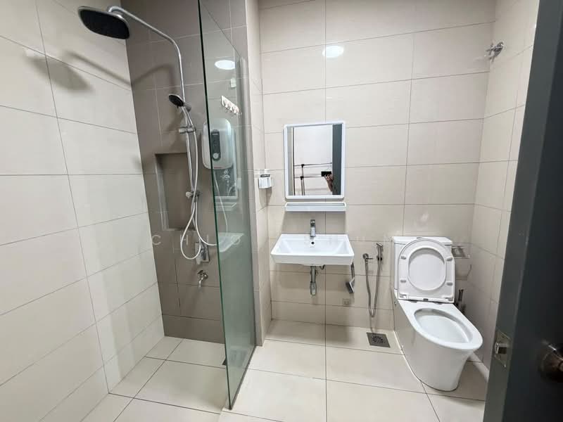 Servis Apartment untuk Disewa di Paradigm Residence - Chloe Shum - Bathroom - PropertyGuru.com.my