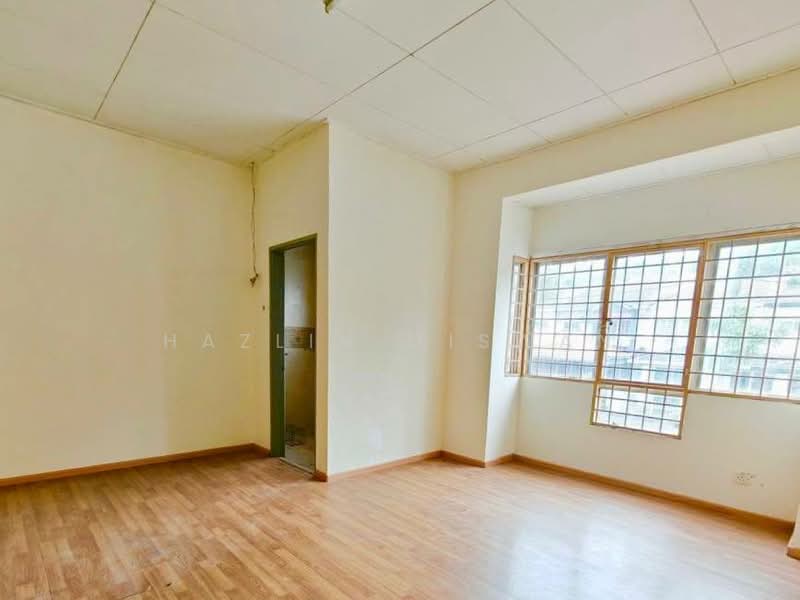 2-storey Terraced House for Sale in Taman Puncak Jalil (Seri Kembangan) - Hazlin Miswan - Interior - PropertyGuru.com.my