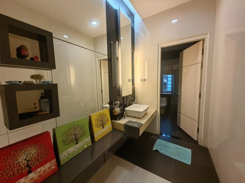 Rumah Banglo untuk Dijual di Batu 9 (Cheras) - Vivi Yap - Bathroom - PropertyGuru.com.my