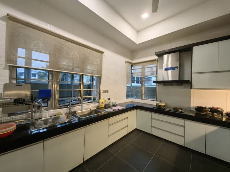 Rumah Banglo untuk Dijual di Batu 9 (Cheras) - Vivi Yap - Kitchen - PropertyGuru.com.my