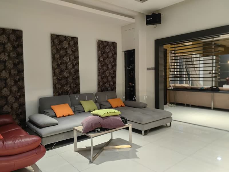 Rumah Banglo untuk Dijual di Batu 9 (Cheras) - Vivi Yap - Living Room - PropertyGuru.com.my