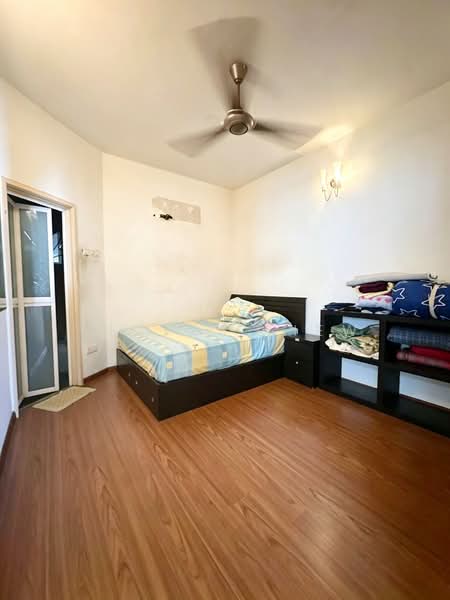 Rumah Teres 2 Tingkat untuk Dijual di Seksyen 5 (Kota Damansara) - Victor Liew - Bedroom - PropertyGuru.com.my