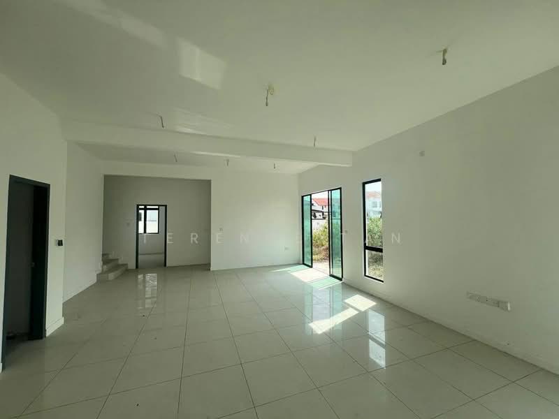 Rumah Teres 2 Tingkat untuk Dijual di Bandar Dato Onn (Tebrau) - Terence Tan - Living Room - PropertyGuru.com.my