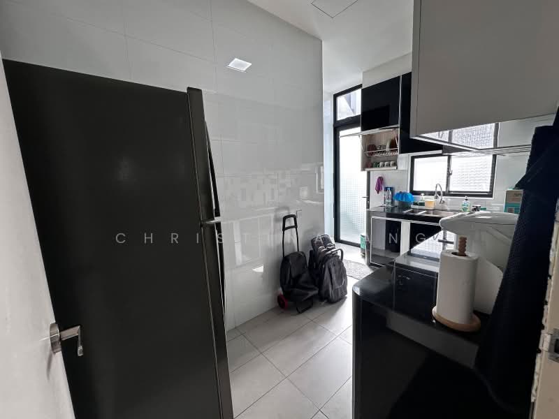 Rumah Kluster untuk Dijual di Setia Tropika (Johor Bahru) - Christina Ang - Kitchen - PropertyGuru.com.my