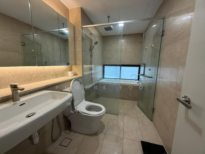 Kondominium untuk Disewa di The WaterEdge (Pinggiran Air) - Phoebe Foo - Bathroom - PropertyGuru.com.my