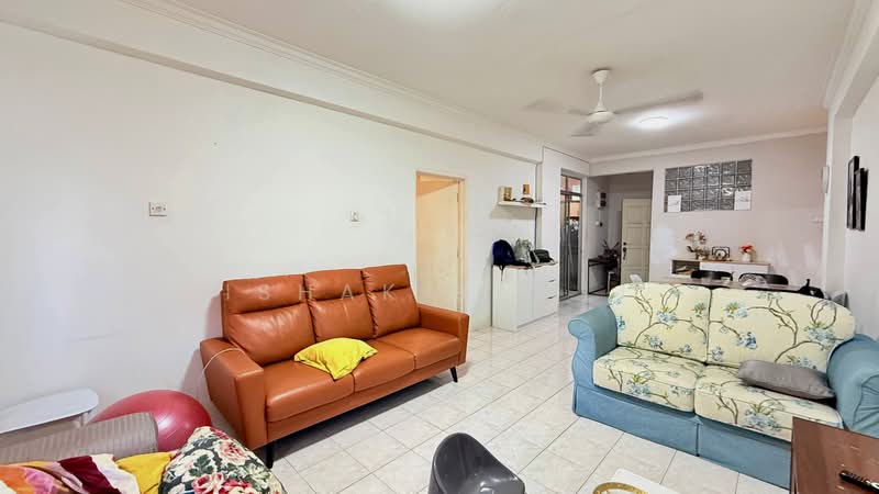 Kondominium untuk Dijual di Elaeis 2 - Ishak Ramli - Living Room - PropertyGuru.com.my
