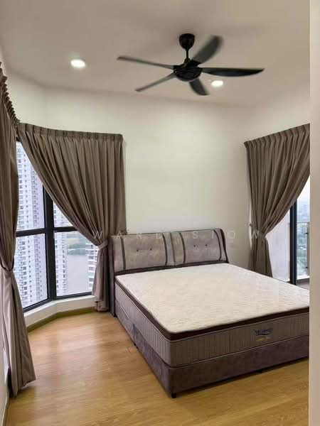 Kondominium untuk Disewa di Lovell @ Country Garden Danga Bay - Edward Siow - Bedroom - PropertyGuru.com.my