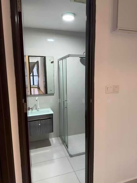 Kondominium untuk Disewa di Lovell @ Country Garden Danga Bay - Edward Siow - Bathroom - PropertyGuru.com.my
