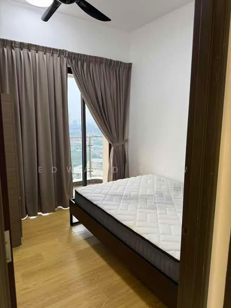 Kondominium untuk Disewa di Lovell @ Country Garden Danga Bay - Edward Siow - Bedroom - PropertyGuru.com.my