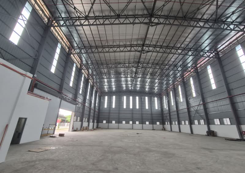 Gudang untuk Disewa di Uep Industrial Park (Subang Jaya) - Michelle Thong - PropertyGuru.com.my