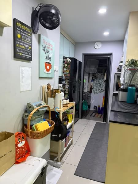 Pangsapuri untuk Dijual di Pangsapuri Suria 1 Batu Kawan - Ben Hew - Kitchen - PropertyGuru.com.my