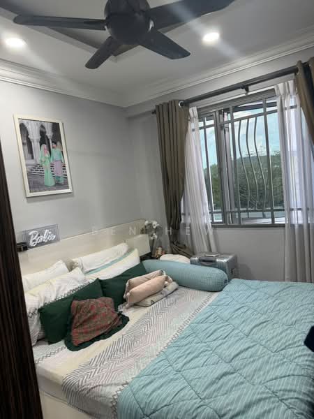 Pangsapuri untuk Dijual di Pangsapuri Suria 1 Batu Kawan - Ben Hew - Bedroom - PropertyGuru.com.my