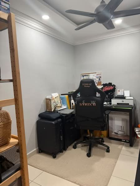 Pangsapuri untuk Dijual di Pangsapuri Suria 1 Batu Kawan - Ben Hew - Study - PropertyGuru.com.my