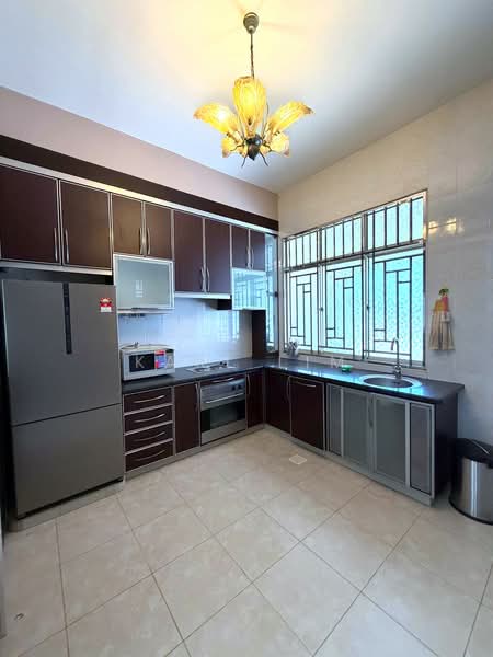 Semi-Detached House for Sale in Taman Impian Emas (Skudai) - Karl Lim - Kitchen - PropertyGuru.com.my