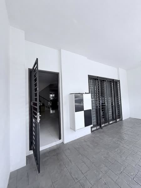 3-storey Terraced House for Sale in Abadi Heights (Puchong) - Jennifer Lai - PropertyGuru.com.my