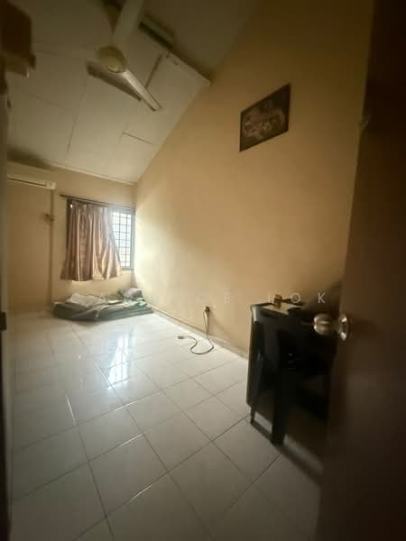 1-storey Terraced House for Sale in Taman Puteri Wangsa (Ulu Tiram) - Candice Lok - Bedroom - PropertyGuru.com.my