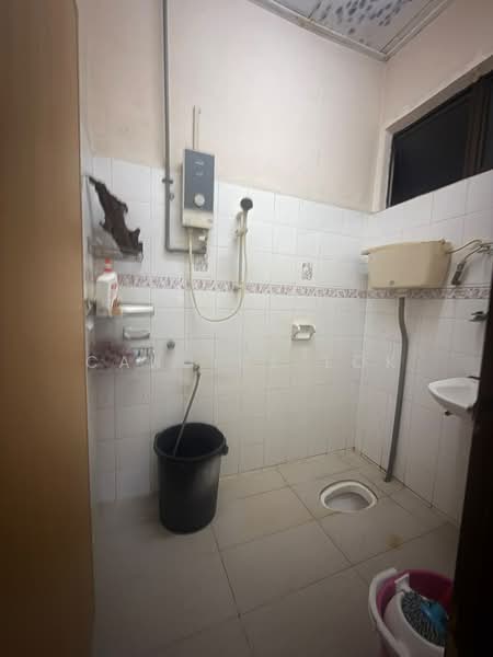 1-storey Terraced House for Sale in Taman Puteri Wangsa (Ulu Tiram) - Candice Lok - Bathroom - PropertyGuru.com.my