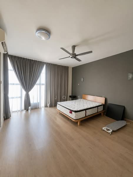 Servis Apartment untuk Disewa di Oasis Serviced Suites @ Oasis Ara Damansara - Lee Jo Surf - Bedroom - PropertyGuru.com.my