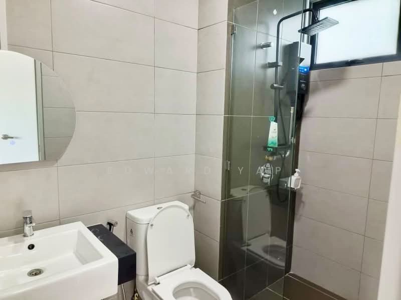 Kondominium untuk Disewa di Rumbia Residence - Edward Yap - Bathroom - PropertyGuru.com.my
