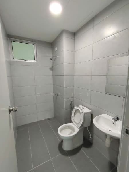 Kondominium untuk Dijual di The Navens - C.H. Lee - Bathroom - PropertyGuru.com.my
