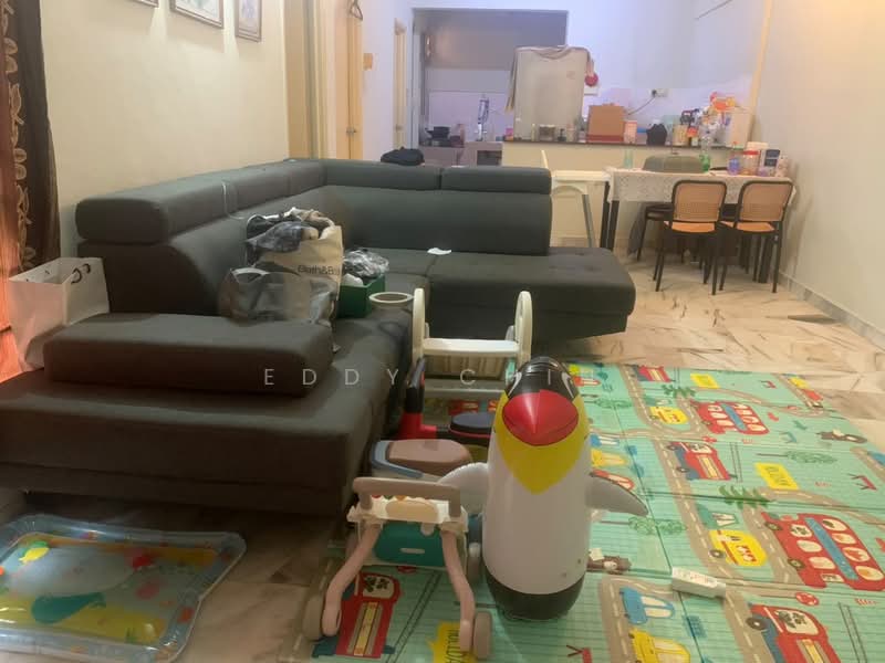 Apartment for Sale at Pangsapuri Suria - Eddy Chin - Living Room - PropertyGuru.com.my