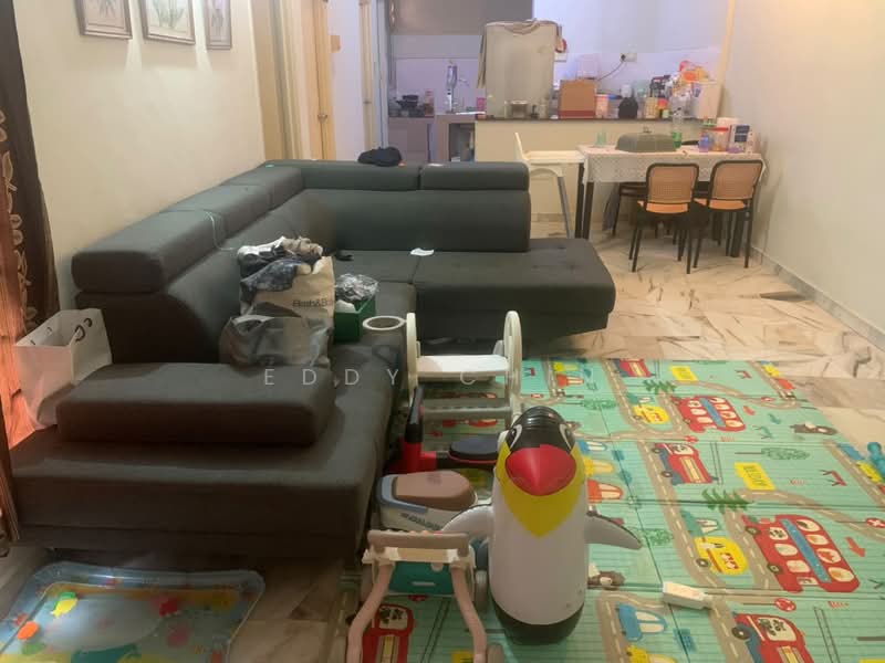 Apartment for Sale at Pangsapuri Suria - Eddy Chin - Living Room - PropertyGuru.com.my