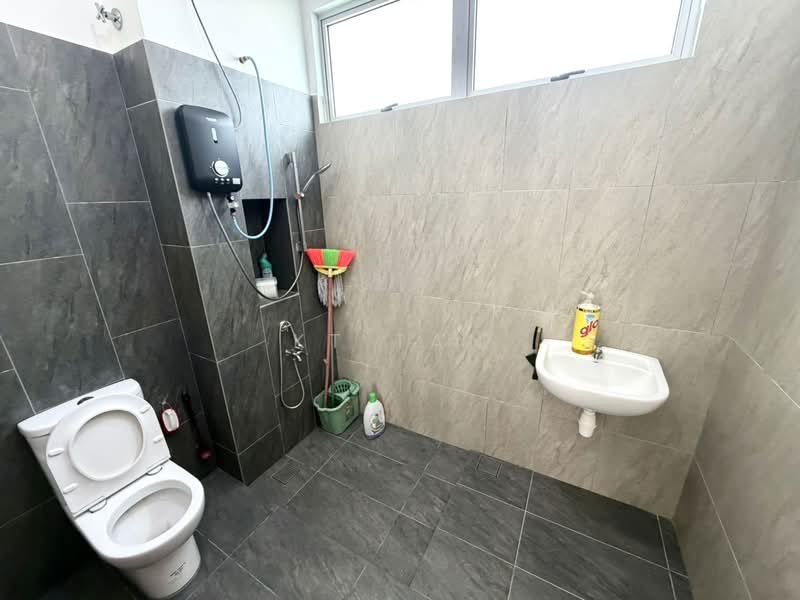 Rumah Teres 2-Tingkat untuk Dijual di Skudai (Johor) - KT Tan - Bathroom - PropertyGuru.com.my