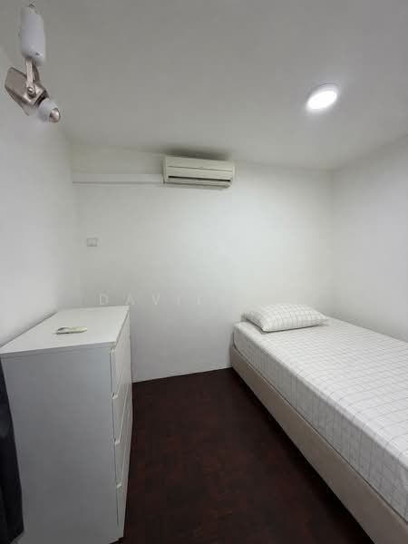 Rumah Teres 2.5 Tingkat untuk Disewa di Taman Sri Sinar (Segambut) - david lee - Bedroom - PropertyGuru.com.my