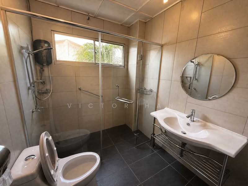 Bungalow for Sale in Taman Gembira (Jalan Klang Lama (Old Klang Road)) - Victor Han - Bathroom - PropertyGuru.com.my