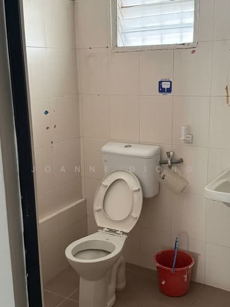 Shop for Rent in SS17 (Subang Jaya) - Joanne Diong - Bathroom - PropertyGuru.com.my