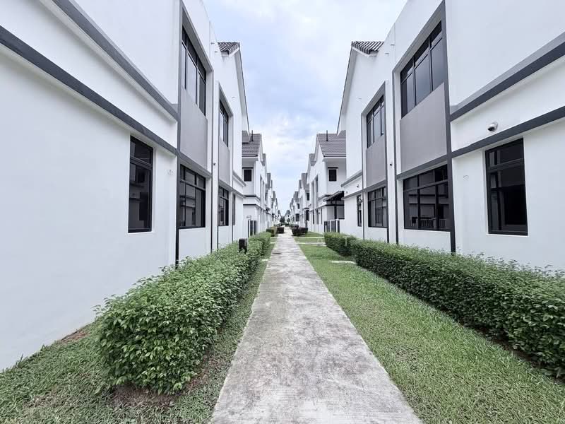 Rumah Teres 2 Tingkat untuk Dijual di Eco Spring (Johor Bahru) - Yik Tat - PropertyGuru.com.my