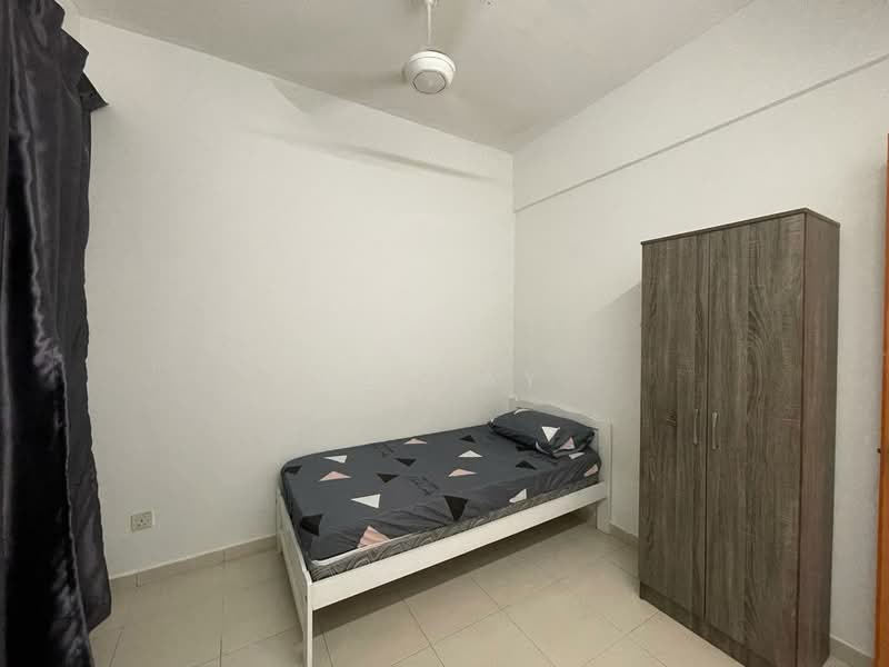 Apartment for Rent at Suria Apartment - JC Tay - Bedroom - PropertyGuru.com.my