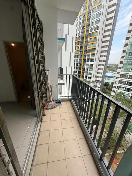 Servis Apartment untuk Disewa di Greenfield Regency - Alfred Yap - Balcony - PropertyGuru.com.my