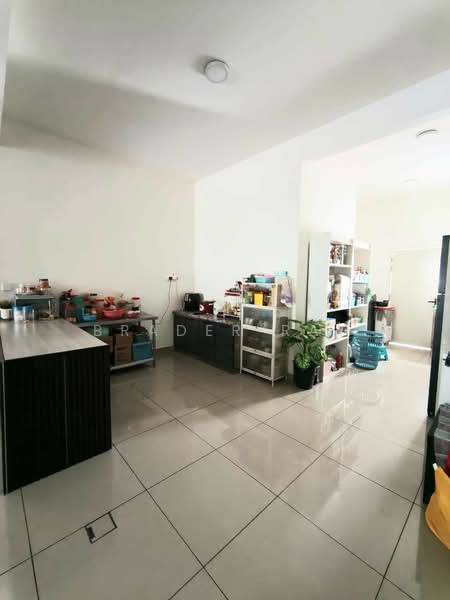 Rumah Teres 2 Tingkat untuk Dijual di Cyberjaya (Selangor) - Brader Ray - Kitchen - PropertyGuru.com.my