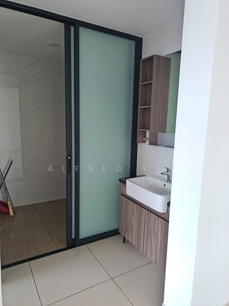 Kediaman Servis untuk Disewa di Country Garden Central Park - Alfred Yap - Bathroom - PropertyGuru.com.my