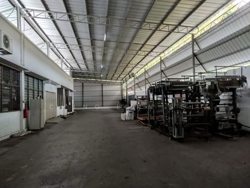 Gudang untuk Disewa di Kawasan Perindustrian Ayer Keroh (Ayer Keroh) - Ching Linn Sei - PropertyGuru.com.my