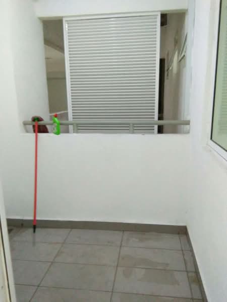 Kondominium untuk Dijual di The Regina - Cindy Ng - Balcony - PropertyGuru.com.my