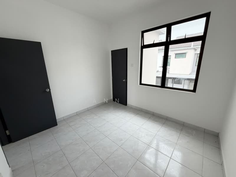 Rumah Teres 2-Tingkat untuk Dijual di Taman Austin Duta (Tebrau) - Ann . - Interior - PropertyGuru.com.my